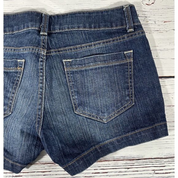 Old Navy Jean Shorts Sz 6 Blue Denim Double Button 3” Inseam Booty Shortie - Picture 7 of 8